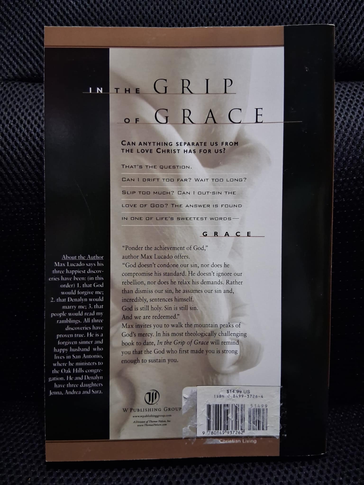 In The Grip Of Grace (Large Print Edition) - Heaven's Roaring Boutique