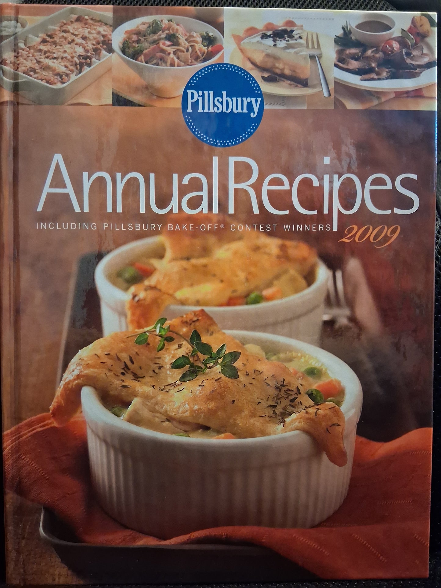 Pillsbury Annual Recipes 2009: Including Pillsbury Bake-Off Contest Winners