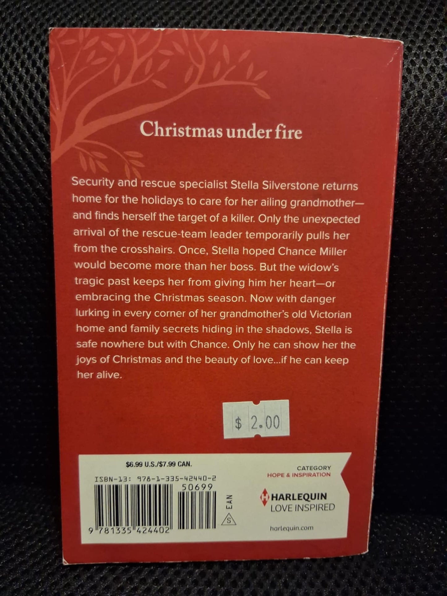 The Christmas Target (Love Inspired Christmas Collection)