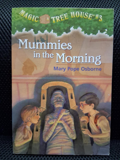 Magic Tree House #3: Mummies In The Morning - Heaven's Roaring Boutique